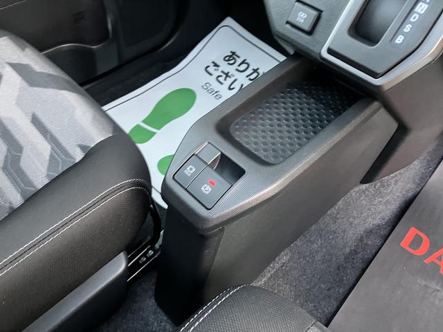 タフトＧターボ　クロムベンチャーパノラマガラスルーフ　ターボエンジン　アルミ　キーフリー　スマートキー　エアバッグ　ＡＢＳ（山口県）の中古車