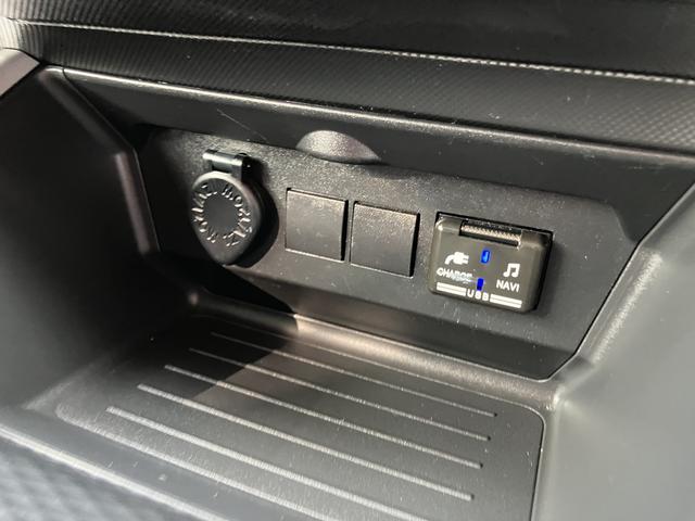 ロッキーＸキーレス　エアバック　ワンオーナー　ＡＢＳ　アルミ　スマ−トキ−　ナビ＆ＴＶ　整備記録簿（山口県）の中古車