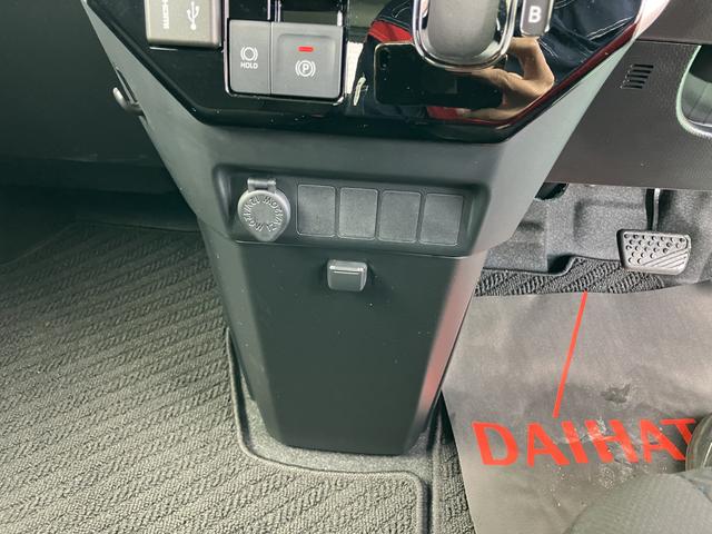 トールカスタムＧ　ターボターボ車　キーフリーシステム　ＴＶ　スマキ−　アルミホイール　ＡＢＳ　エアバック（山口県）の中古車