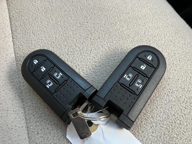 ムーヴキャンバスＧメイクアップ　ＳＡIIＥＴＣ付き　スマ−トキ−　ワンオーナー車　キーフリー　ナビ　エアバッグ　ＡＢＳ（山口県）の中古車