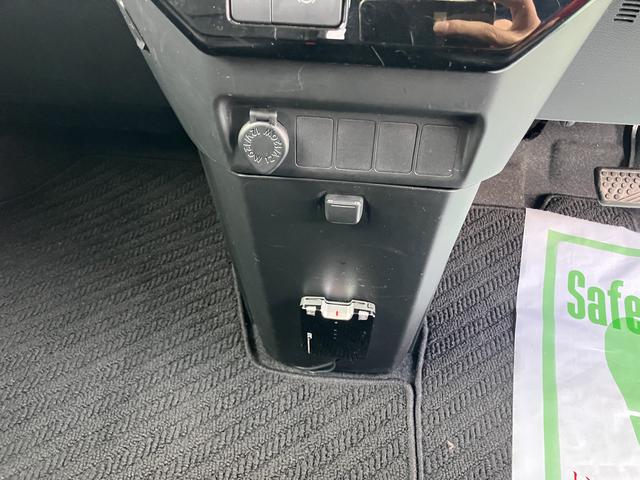 トールカスタムＧ　ターボターボ車　キーフリーシステム　スマキ−　アルミホイール　記録簿　ＡＢＳ　エアバック（山口県）の中古車