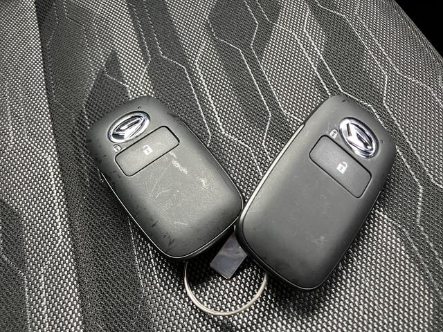 タフトＧ　ダーククロムベンチャーＡＷ　サンル−フ　スマートキー＆プッシュスタート　キーフリーシステム　１オ−ナ−　ＡＢＳ　エアバック（山口県）の中古車