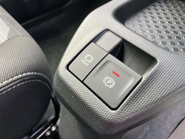 タフトＧ　ダーククロムベンチャーＡＷ　サンル−フ　スマートキー＆プッシュスタート　キーフリーシステム　ＡＢＳ　エアバック（山口県）の中古車