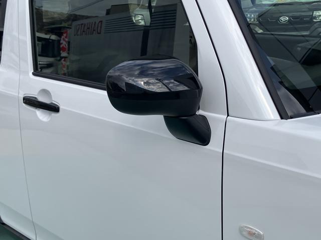 タフトＧ　ダーククロムベンチャーＡＷ　サンル−フ　スマートキー＆プッシュスタート　キーフリーシステム　ＡＢＳ　エアバック（山口県）の中古車