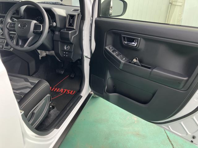 タフトＧ　ダーククロムベンチャーＡＷ　サンル−フ　スマートキー＆プッシュスタート　キーフリーシステム　ＡＢＳ　エアバック（山口県）の中古車