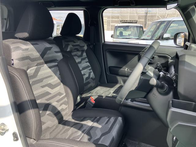 タフトＧ　ダーククロムベンチャーＡＷ　サンル−フ　スマートキー＆プッシュスタート　キーフリーシステム　ＡＢＳ　エアバック（山口県）の中古車