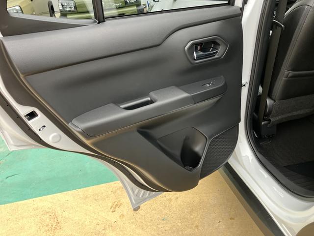 ロッキープレミアムＧ　ＨＥＶキーフリーシステム　アルミホイール　スマートキー　ＡＢＳ　エアバッグ（山口県）の中古車