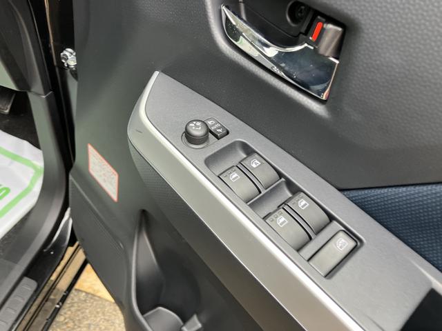 トールカスタムＧ　ターボターボ車　キーフリーシステム　ＴＶ　スマキ−　アルミホイール　記録簿　ＡＢＳ　エアバック　ワンオ−ナ−　禁煙（山口県）の中古車