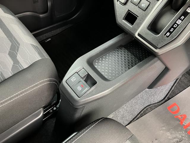 タフトＧ　クロムベンチャースマートキ　アルミ　キーフリーシステム　ＡＢＳ　エアバック　スライディングルーフ（山口県）の中古車