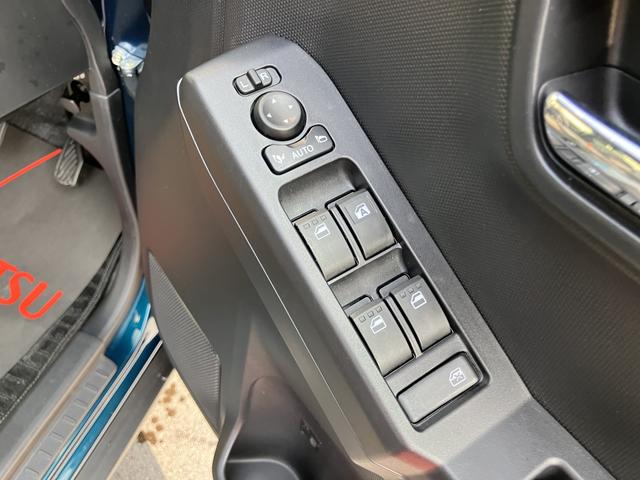 タフトGターボ ダーククロムベンチャーキーフリーシステム ムーンルーフ ターボ車 エアバッグ アルミホイール スマートキー ABS(山口県)の中古車