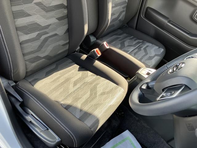 タフトＧ　ダーククロムベンチャーキーレスエントリ　アルミホイール　スマートキー　ＡＢＳ　ガラスルーフ　エアバック（山口県）の中古車