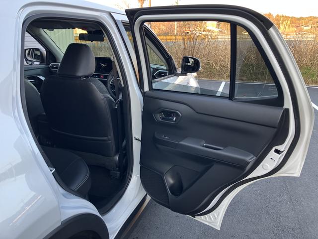 ロッキープレミアムG HEVキーレスエントリー スマートキー アルミホイール ABS エアバック(山口県)の中古車