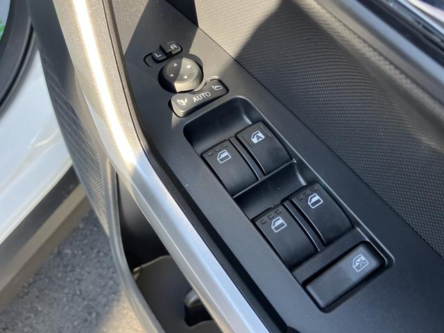 ロッキープレミアムＧ　ＨＥＶキーレスエントリー　スマートキー　アルミホイール　ＡＢＳ　エアバック（山口県）の中古車