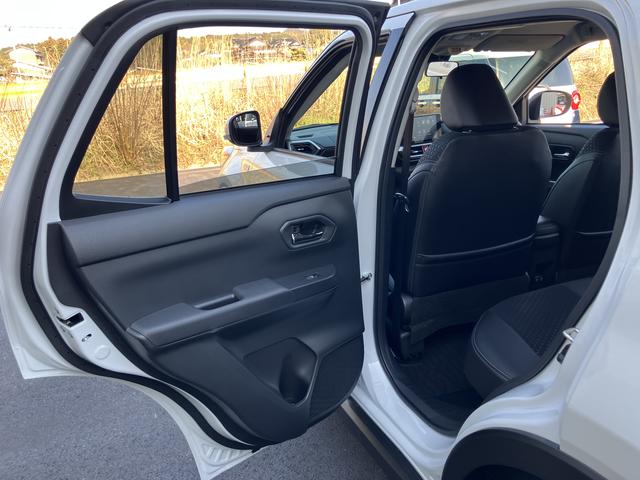 ロッキープレミアムＧ　ＨＥＶキーレスエントリー　スマートキー　アルミホイール　ＡＢＳ　エアバック（山口県）の中古車