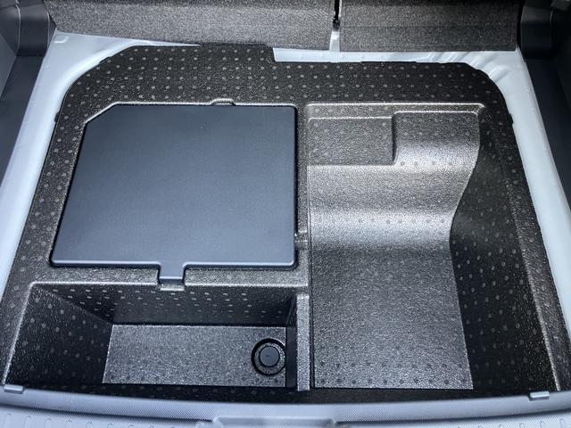 ロッキープレミアムＧ　ＨＥＶキーレスエントリー　スマートキー　アルミホイール　ＡＢＳ　エアバック（山口県）の中古車