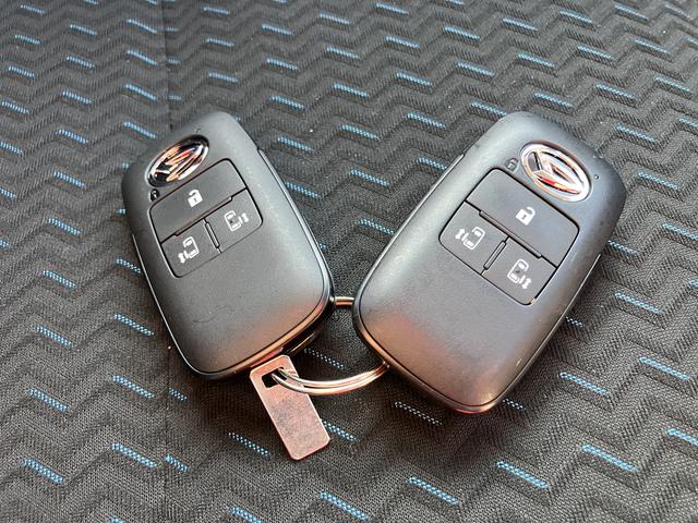 トールカスタムＧ追突被害軽減ブレーキ　レーダークルコン　両側Ｐスライドドア　フリーキー　オートマチックハイビーム　エアバック　電格ミラー　ＬＥＤヘッド　ＡＢＳ　オートライト　ＴＶ　アルミホイール　車線逸脱防止（山口県）の中古車