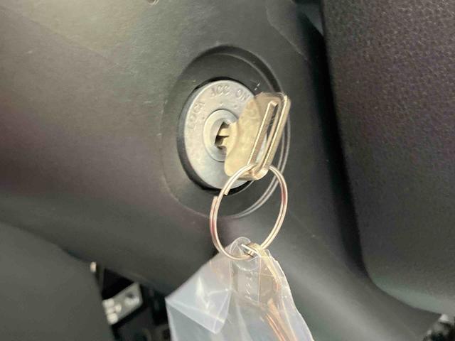 ハイゼットトラックスタンダードシングルエアバッグ　エアコン付　パワステ　ＡＢＳ　４ｗｄ（山口県）の中古車