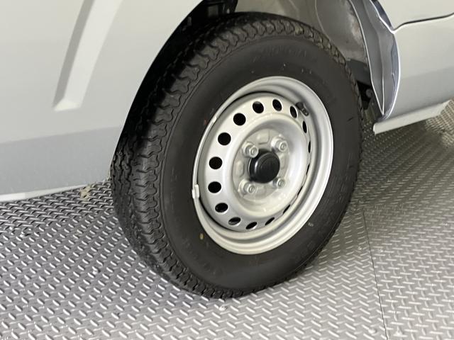 ハイゼットトラックスタンダードシングルエアバッグ　エアコン付　パワステ　ＡＢＳ　４ｗｄ（山口県）の中古車