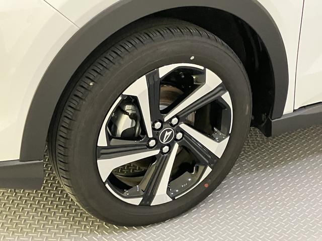 ロッキープレミアムＧ　ＨＥＶキーレスエントリー　スマートキー　アルミホイール　ＡＢＳ　エアバック　追従型クルコン　車線逸脱防止　Ａストップ　盗難防止装置　オートＬＥＤ　電動格納式ドアミラー　衝突安全ボディ　ＬＥＤ　Ｓヒーター（山口県）の中古車