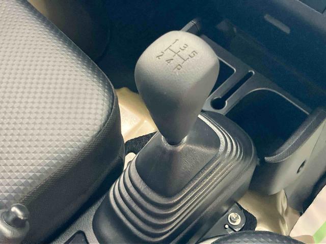 ハイゼットトラックスタンダードエアコン付き パワーステ 運転席エアバッグ ABS オートハイビーム レーンキープアシスト オートライト 衝突軽減装置(山口県)の中古車