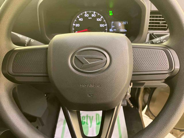 ハイゼットトラックスタンダードエアコン付き パワーステ 運転席エアバッグ ABS オートハイビーム レーンキープアシスト オートライト 衝突軽減装置(山口県)の中古車