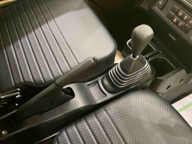 ハイゼットトラックスタンダードエアコン付き パワーステ 運転席エアバッグ ABS オートハイビーム レーンキープアシスト オートライト 衝突軽減装置(山口県)の中古車