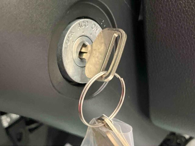 ハイゼットトラックスタンダード　農用スペシャルＡＣ　エアバック　切り替え４ＷＤ　パワーステアリング　ＡＢＳ　オートマチック　エアコン　作業灯　ラジオ付　コーナーセンサー（山口県）の中古車