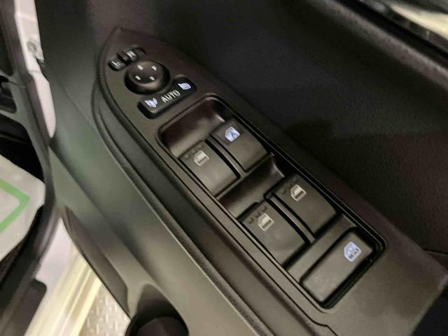 タントカスタムＸバックカメラ　コーナーセンサー　両側ＰＳＤ　プリクラッシュセーフティ　電格ミラー　レーンキープアシスト　前席シートヒーター　キ−フリ−　スマートキー　オートＬＥＤ　ＡＢＳ　アルミホイール　エアバック付（山口県）の中古車