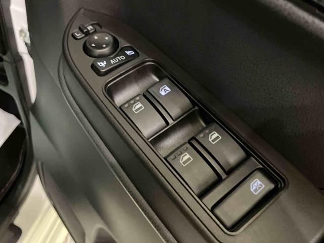 タントカスタムRSコーナーセンサー 軽減ブレーキ 車線逸脱防止 シ−トヒ−タ− ハイビームアシスト ターボ車 キーフリー ABS アルミホイール エアバッグ スマ−トキー 両側パワ−スライドドア 電動ミラー(山口県)の中古車