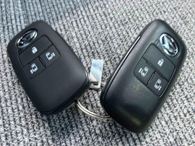 ムーヴキャンバスストライプスＧターボクルーズコントロール　両自動ドア　シ−トヒ−タ−　レーンキープ　スマートキー　キーフリーシステム　オートマチックハイビーム　ＡＢＳ　アイドリングストップ搭載　ターボモデル　衝突回避支援ブレーキ機能（山口県）の中古車