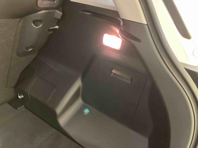 ロッキープレミアムＧ　ＨＥＶ軽減ブレーキ　運転席助手席エアバック　アルミ　ＬＥＤヘッドランプ　電動格納式ドアミラー　アイドリングストップ　盗難防止システム　衝突安全ボディ　オートＬＥＤ　シ−トヒ−タ−　キーフリーシステム　ＡＢＳ（山口県）の中古車