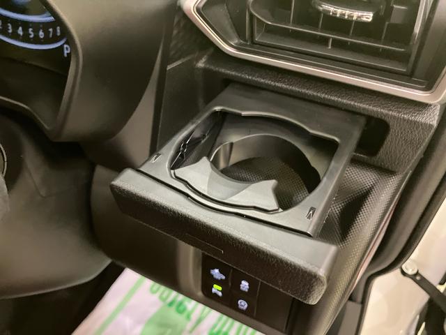 ロッキープレミアムＧ１０インチナビ　衝突被害軽減ブレーキ　アルミ　レーンキープアシスト　アイドリングストップ　フルタイム４ＷＤ　エアバッグ　スマートキー　ターボ車　ＡＢＳ　アダプティブクルコン　オートミラー　キーレス（山口県）の中古車