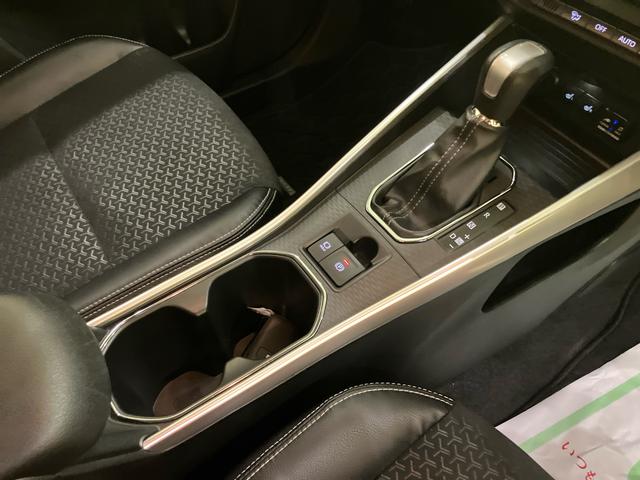 ロッキープレミアムＧ１０インチナビ　衝突被害軽減ブレーキ　アルミ　レーンキープアシスト　アイドリングストップ　フルタイム４ＷＤ　エアバッグ　スマートキー　ターボ車　ＡＢＳ　アダプティブクルコン　オートミラー　キーレス（山口県）の中古車