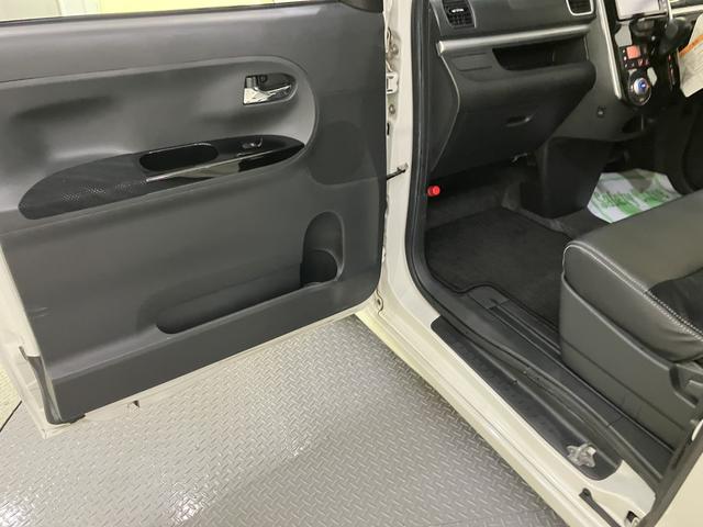 タントカスタムＲＳ　トップエディションＳＡIIスマキー　車線逸脱警報装置　ターボ車　禁煙　両側オートスライドドア　１オーナー　ＡＢＳ　格納ミラー　リアカメラ　オートライト　アルミホイール　キーフリーシステム　ナビドラレコ　エアバック　記録簿（山口県）の中古車