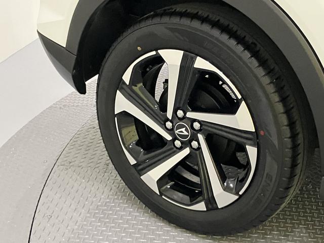 ロッキープレミアムＧ　ＨＥＶ軽減ブレーキ　運転席助手席エアバック　アルミ　ＬＥＤヘッドランプ　電動格納式ドアミラー　アイドリングストップ　レーンキープアシスト　盗難防止システム　衝突安全ボディ　オートＬＥＤ　シ−トヒ−タ−（山口県）の中古車