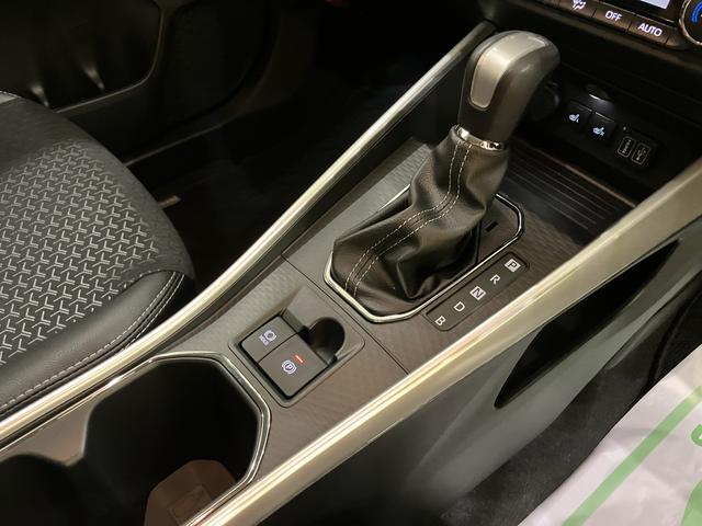 ロッキープレミアムＧ　ＨＥＶ軽減ブレーキ　運転席助手席エアバック　アルミ　ＬＥＤヘッドランプ　電動格納式ドアミラー　アイドリングストップ　レーンキープアシスト　盗難防止システム　衝突安全ボディ　オートＬＥＤ　シ−トヒ−タ−（山口県）の中古車