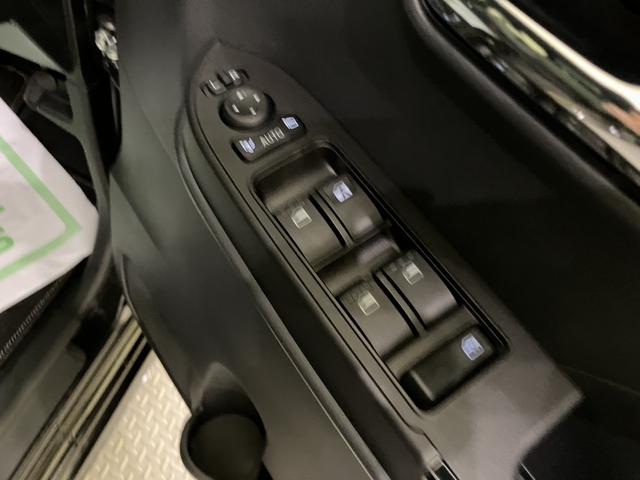 タントカスタムＲＳアイドリンストップ　踏み間違い防止装置　電格ミラー　両パワースライドドア　車線逸脱警報　ターボ付　スマートキー　オートライト　オートＬＥＤ　キーフリーシステム　ＡＢＳ　アルミホイール　エアバッグ（山口県）の中古車