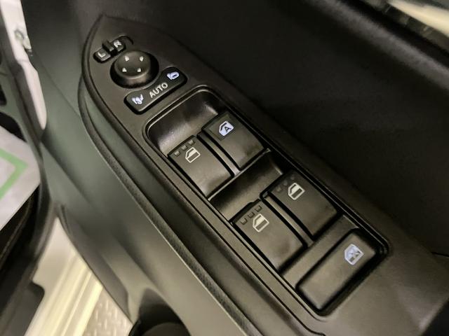 タントカスタムＲＳアイドリンストップ　踏み間違い防止装置　両パワースライドドア　車線逸脱警報　シートヒータ　ターボ付　スマートキー　オートライト　オートＬＥＤ　キーフリーシステム　ＡＢＳ　アルミホイール　エアバッグ（山口県）の中古車