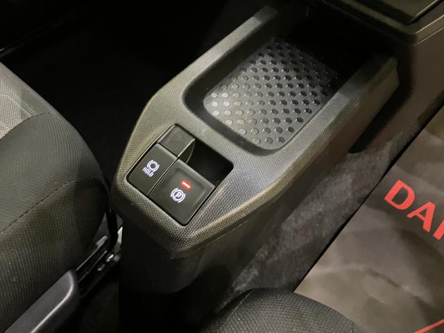 タフトX踏み間違い防止 A−STOP 運転席エアバッグ 電格ミラー 車線逸脱警報 USBポート キーフリー ムーンルーフ LEDヘッド ABS付き ハイビームアシスト スマートキー オートライト サンルーフ(山口県)の中古車