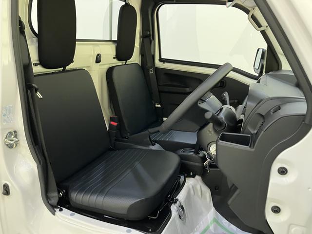 ハイゼットトラックスタンダードラジオ　追突被害軽減ブレーキ　パワステ　エアコン　４ＷＤ　レーンキープ　オートライト　ＡＢＳ　ＳＲＳ（山口県）の中古車