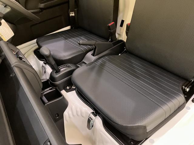 ハイゼットトラックスタンダードラジオ　追突被害軽減ブレーキ　パワステ　エアコン　４ＷＤ　レーンキープ　オートライト　ＡＢＳ　ＳＲＳ（山口県）の中古車