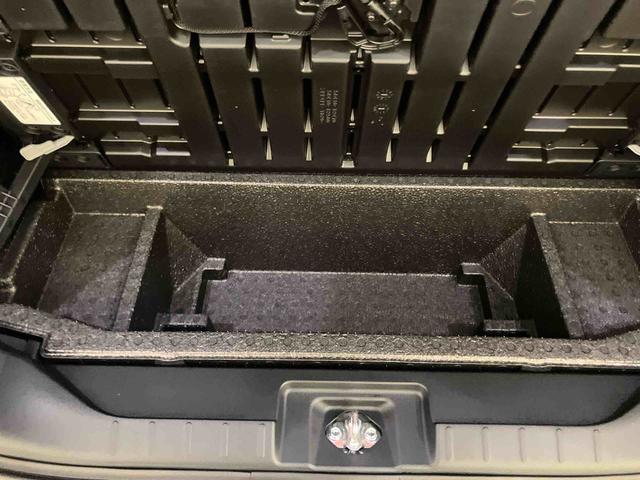 タントカスタムＲＳアイドリンストップ　踏み間違い防止装置　電格ミラー　両パワースライドドア　車線逸脱警報　シートヒータ　ターボ付　Ｂカメラ　ＬＥＤヘットライト　スマートキー　オートライト　オートＬＥＤ　ＡＢＳ（山口県）の中古車