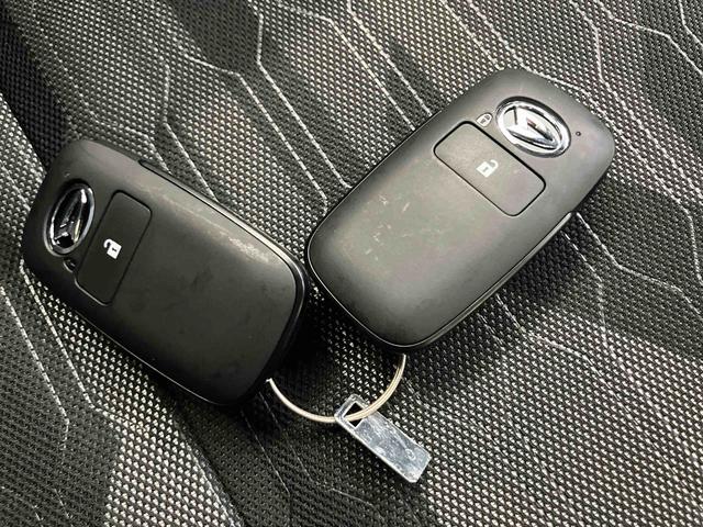 タフトG ダーククロムベンチャー誤発進抑制装置 インテリキー ムーンルーフ 電動格納ドアミラー レーンアシスト 前席シートヒーター クルーズコントロール キーフリー LEDヘッドランプ オートマチックハイビーム アルミホイール(山口県)の中古車
