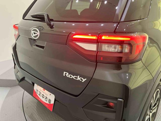ロッキープレミアムG衝突回避支援システム レーンキープ シートヒータ 電動格納式ドアミラー 1オーナー車 アダプティブクルーズコントロール 禁煙 オートマチックハイビーム LEDヘッドランプ オートライト キーレス(山口県)の中古車