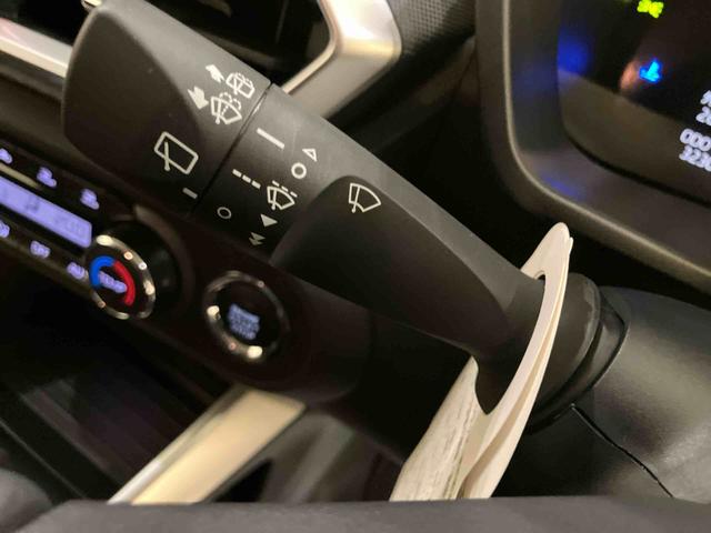 ロッキープレミアムG衝突回避支援システム レーンキープ シートヒータ 電動格納式ドアミラー 1オーナー車 アダプティブクルーズコントロール 禁煙 オートマチックハイビーム LEDヘッドランプ オートライト キーレス(山口県)の中古車