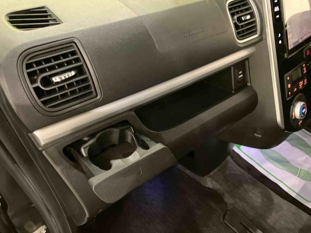 タントカスタムＲＳ　トップエディションＳＡIIオートミラー　ターボ車　車線逸脱警報装置　Ｓキー　ＡＢＳ　ナビ　キーフリーシステム　アルミホイール　エアバック　衝突被害軽減Ｂ（山口県）の中古車