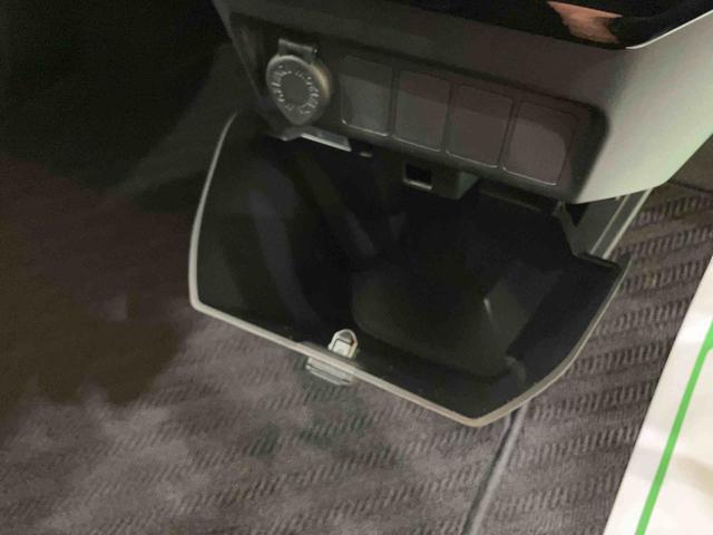 トールカスタムＧ　ターボ衝突軽減　ターボモデル　ＬＥＤライト　電動格納ミラー　ＴＶ　キーフリーシステム　アルミホイール　車線逸脱警報　スマートキー　オートマチックハイビーム　ＡＢＳ　エアバック（山口県）の中古車