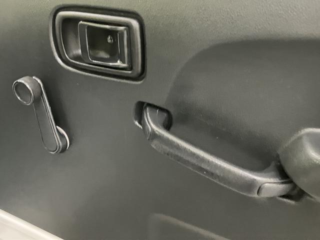 ハイゼットトラックスタンダードＳＡIIIｔラジオ　５ＭＴ　４ＷＤ　ＥＴＣ　エアコン　パワーステアリング　運転席エアバッグ　ＡＢＳ　衝突被害軽減システム　レーンアシスト（山口県）の中古車