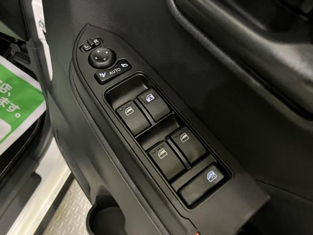 タントファンクロスターボ車線逸脱 両側自動スライドドア 電格ミラー アイドリングストップ機能 LEDランプ スマートキー キーレスキー シートヒータ アルミ オートハイビーム エアバッグ Aライト ABS ターボモデル(山口県)の中古車
