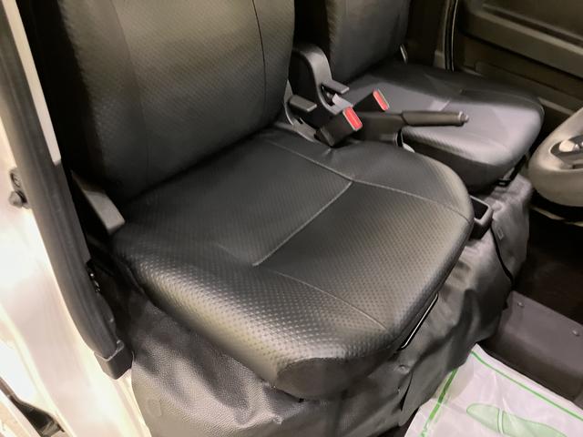 ハイゼットカーゴスペシャルラジオ パワーウィンドウ 衝突被害軽減ブレーキ アイドリングストップ レーンキープアシスト 4WD オートライト ABS 運転席エアバック(山口県)の中古車